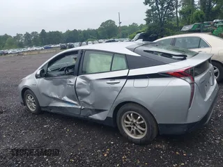 2017 Toyota Prius Two with VIN JTDKBRFU9H3047622, listed as a IAAI auction lot 42690230 with 152,030 mi miles and . Bid and sale history available at DreamBid. Image 14.