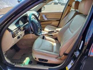 2011 BMW 3 Series 328i xDrive z VIN WBAPK5C58BA658768, wystawiony jako Copart lot #64387265 z przebiegiem 94 577 mil mil oraz Szkoda całkowita • Salvage title. Historia ofert i sprzedaży dostępna na DreamBid. Obrazek 7.