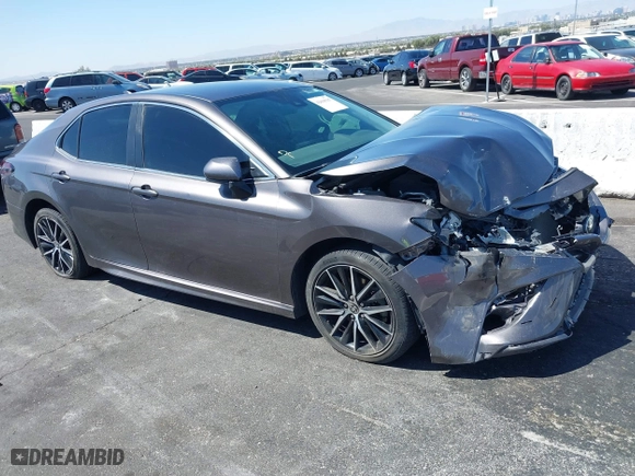 2021 Toyota Camry SE Nightshade with VIN 4T1G11AK3MU591078, listed as a IAAI auction lot 42018767 with 96,814 mi miles. Bid and sale history available at carsss.com. Image 18.
