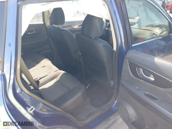 2019 Nissan Rogue SL with VIN 5N1AT2MT8KC754045, listed as a IAAI auction lot 41274957 with 86,781 mi miles. Bid and sale history available at carsss.com. Image 8.