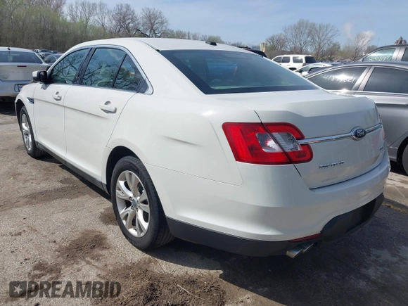 2011 Ford Taurus SEL with VIN 1FAHP2EW5BG129360, listed as a IAAI auction lot 41898961 with 207,440 mi miles. Bid and sale history available at carsss.com. Image 3.