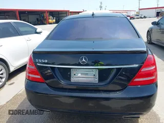 2013 Mercedes-Benz S-Class S 550 with VIN WDDNG7DB7DA531529, listed as a IAAI auction lot 41999063 with 121,561 mi miles. Bid and sale history available at carsss.com. Image 16.