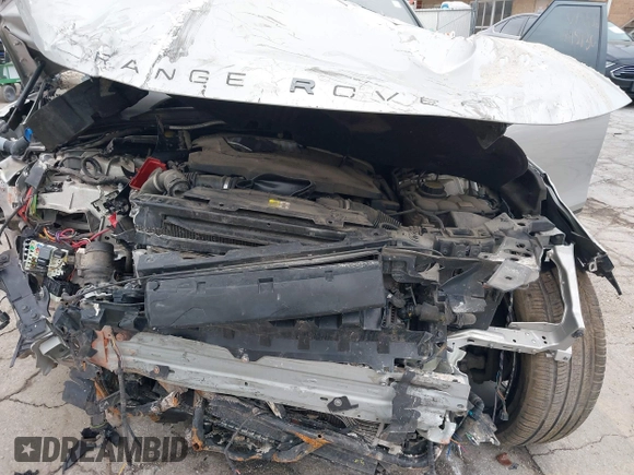 2019 Land Rover Range Rover Velar R-Dynamic SE with VIN SALYL2EV7KA795130, listed as a IAAI auction lot 40948729 with 66,353 mi miles and . Bid and sale history available at DreamBid. Image 6.