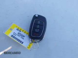 2019 Hyundai Tucson SE with VIN KM8J2CA47KU895799, listed as a IAAI auction lot 41141493 with 44,765 mi miles. Bid and sale history available at carsss.com. Image 11.