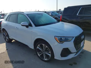 2021 Audi Q3 S line Premium z VIN WA1DECF35M1063868, wystawiony jako IAAI lot #42247128 z przebiegiem 89 959 mil mil oraz . Historia ofert i sprzedaży dostępna na DreamBid. Obrazek 1.