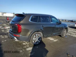 2022 Kia Telluride S with VIN 5XYP6DHC5NG201896, listed as a Copart auction lot 44646785 with 66,918 mi miles and Salvage Title. Bid and sale history available at DreamBid. Image 3.