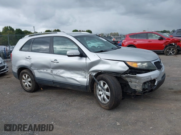 2011 Kia Sorento LX with VIN 5XYKT3A14BG050650, listed as a IAAI auction lot 40529423 with 53,301 mi miles. Bid and sale history available at carsss.com. Image 1.