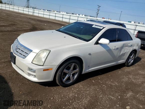 2007 Cadillac STS z VIN 1G6DW677070125177, wystawiony jako Copart lot #54316725 z przebiegiem 154 895 mil mil oraz Szkody całkowita. Historia ofert i sprzedaży dostępna na DreamBid. Obrazek 1.