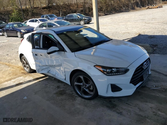 2019 Hyundai Veloster 2.0 with VIN KMHTG6AF7KU017206, listed as a Copart auction lot 48243135 with 104,697 mi miles and Salvage Title. Bid and sale history available at carsss.com. Image 4.
