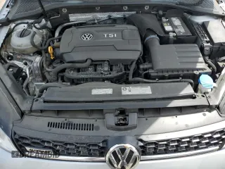 2017 Volkswagen Golf S z VIN 3VWH17AU9HM519063, wystawiony jako Copart lot #54793035 z przebiegiem 139 880 mil mil oraz Czysty tytuł • Clean title. Historia ofert i sprzedaży dostępna na DreamBid. Obrazek 12.