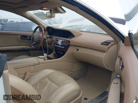 2009 Mercedes-Benz CL 550 with VIN WDDEJ86X09A020980, listed as a IAAI auction lot 41442823 with 132,841 mi miles and . Bid and sale history available at DreamBid. Image 5.