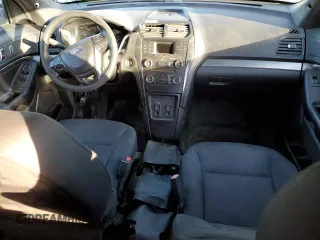 2016 Ford Utility Police Interceptor with VIN 1FM5K8AR0GGB54975, listed as a Copart auction lot 77045124 with 0 mi miles and Salvage Title. Bid and sale history available at carsss.com. Image 8.