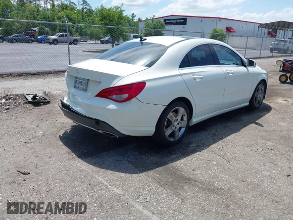 2017 Mercedes-Benz CLA 250 z VIN WDDSJ4EBXHN444076, wystawiony jako IAAI lot #42183176 z przebiegiem 121 385 mil mil oraz . Historia ofert i sprzedaży dostępna na DreamBid. Obrazek 4.