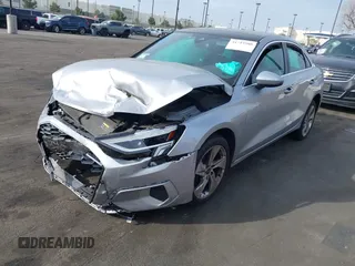 2023 Audi A3 Premium z VIN WAUAUDGY1PA051049, wystawiony jako IAAI lot #41719508 z przebiegiem Nie podano mil oraz . Historia ofert i sprzedaży dostępna na DreamBid. Obrazek 19.
