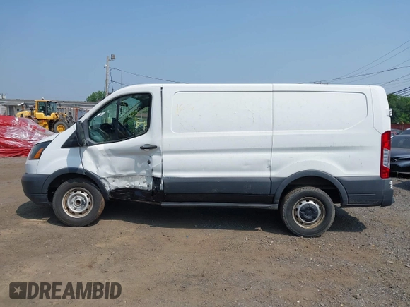 2015 Ford Transit Cargo z VIN 1FTNR1YM6FKB00237, wystawiony jako IAAI lot #41881887 z przebiegiem 97 274 mil mil oraz . Historia ofert i sprzedaży dostępna na DreamBid. Obrazek 14.