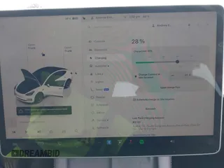 2023 Tesla Model 3 Performance z VIN 5YJ3E1EC8PF487550, wystawiony jako IAAI lot #42093712 z przebiegiem 27 305 mil mil oraz . Historia ofert i sprzedaży dostępna na DreamBid. Obrazek 17.