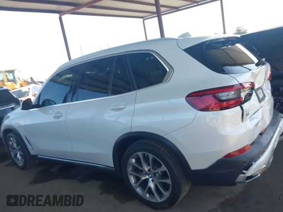 2019 BMW X5 xDrive40i с VIN 5UXCR6C50KLL02174, выставлен на аукционе IAAI как лот 42543971 с пробегом 126 989 миль миль и . История ставок и продаж доступна на DreamBid. Изображение 15.