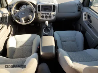 2006 Ford Escape with VIN 1FMYU95H46KC08935, listed as a Copart auction lot 69619154 with 120,119 mi miles and Salvage title. Bid and sale history available at DreamBid. Image 8.