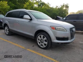 2008 Audi Q7 Premium z VIN WA1BY74L18D013238, wystawiony jako IAAI lot #42228944 z przebiegiem 234 231 mil mil oraz . Historia ofert i sprzedaży dostępna na DreamBid. Obrazek 1.