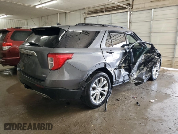 2021 Ford Explorer XLT with VIN 1FMSK8DH6MGB67294, listed as a Copart auction lot 52707955 with 59,470 mi miles and Salvage Title. Bid and sale history available at carsss.com. Image 3.