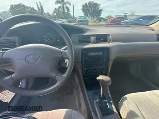 2000 Toyota Camry CE with VIN 4T1BG22K0YU002152, listed as a Copart auction lot 44409315 with 366,513 mi miles and Clean Title. Bid and sale history available at DreamBid. Image 9.