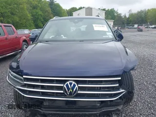 2022 Volkswagen Tiguan SE с VIN 3VV2B7AX1NM165598, выставлен на аукционе IAAI как лот 42321305 с пробегом 43 483 миль миль и . История ставок и продаж доступна на DreamBid. Изображение 12.