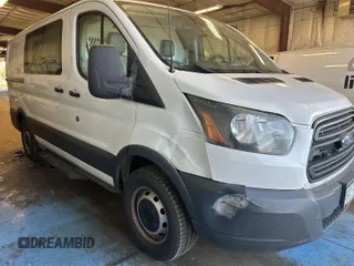 2016 Ford Transit Cargo z VIN 1FTYE1YM9GKB15647, wystawiony jako IAAI lot #42575776 z przebiegiem 235 520 mil mil oraz . Historia ofert i sprzedaży dostępna na DreamBid. Obrazek 14.