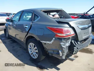 2014 Nissan Altima S with VIN 1N4AL3AP2EN334894, listed as a IAAI auction lot 41761285 with 138,636 mi miles and . Bid and sale history available at carsss.com. Image 3.