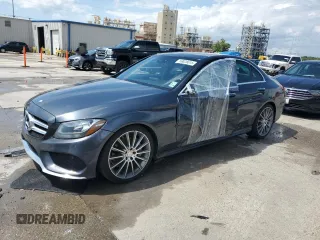 2016 Mercedes-Benz C 300 z VIN 55SWF4JB3GU128579, wystawiony jako Copart lot #59028015 z przebiegiem 159 283 mil mil oraz Szkoda całkowita • Salvage title. Historia ofert i sprzedaży dostępna na DreamBid. Obrazek 1.