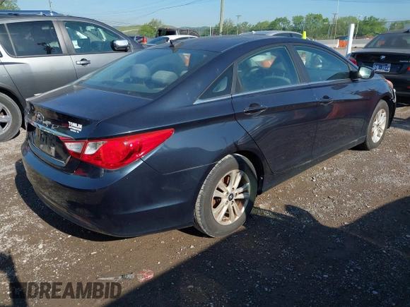 2013 Hyundai Sonata GLS with VIN 5NPEB4AC4DH766063, listed as a IAAI auction lot 42110811 with 105,622 mi miles and . Bid and sale history available at DreamBid. Image 4.