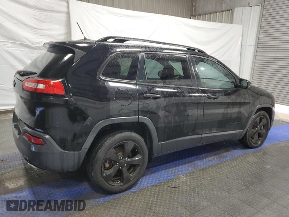 2017 Jeep Cherokee Sport z VIN 1C4PJLASXHW577141, wystawiony jako Copart lot #42171405 z przebiegiem 150 144 mil mil oraz Czysty tytuł • Clean title. Historia ofert i sprzedaży dostępna na DreamBid. Obrazek 3.
