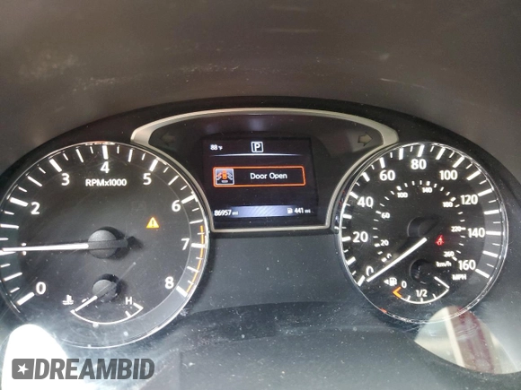 2017 Nissan Altima SR z VIN 1N4AL3AP8HC470513, wystawiony jako Copart lot #55776265 z przebiegiem 86 957 mil mil oraz Szkoda całkowita • Salvage title. Historia ofert i sprzedaży dostępna na DreamBid. Obrazek 9.