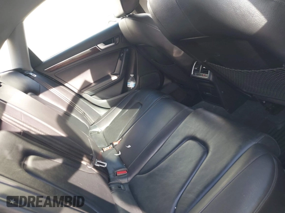 2015 Audi A4 Premium z VIN WAUBFAFL2FN002517, wystawiony jako IAAI lot #40518447 z przebiegiem 119 562 mil mil oraz . Historia ofert i sprzedaży dostępna na DreamBid. Obrazek 8.