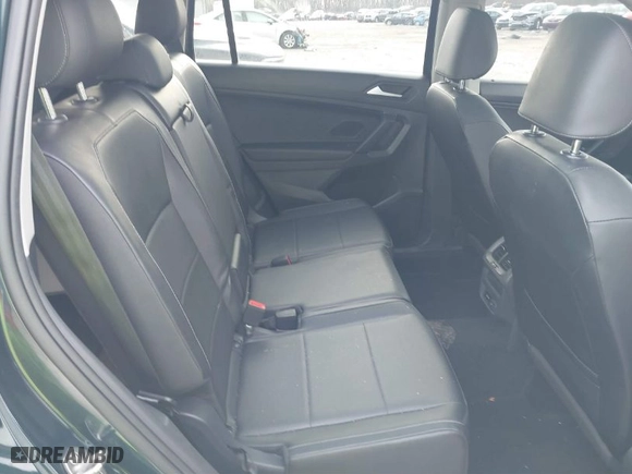 2019 Volkswagen Tiguan SE with VIN 3VV2B7AX1KM154435, listed as a IAAI auction lot 41740969 with 103,310 mi miles. Bid and sale history available at carsss.com. Image 8.