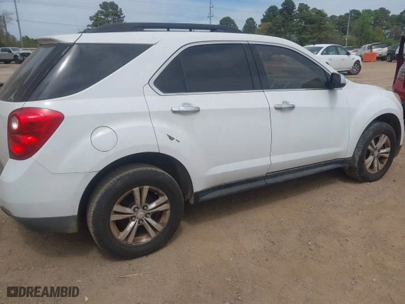 2010 Chevrolet Equinox LT w/1LT with VIN 2CNALDEWXA6261544, listed as a IAAI auction lot 41896781 with 165,229 mi miles. Bid and sale history available at carsss.com. Image 4.