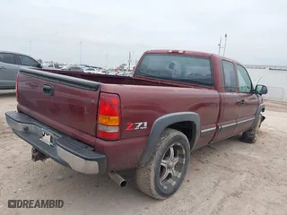 2002 Chevrolet Silverado 1500 LT with VIN 1GCEK19T02E240092, listed as a IAAI auction lot 41265722 with 228,065 mi miles. Bid and sale history available at carsss.com. Image 4.