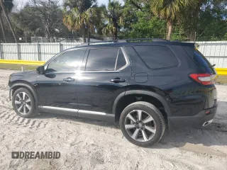2024 Honda Pilot Elite with VIN 5FNYG1H87RB045935, listed as a Copart auction lot 43043765 with 10,544 mi miles and Salvage Title. Bid and sale history available at carsss.com. Image 2.