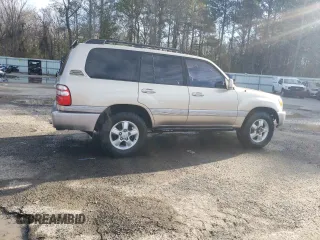 2005 Toyota Land Cruiser with VIN JTEHT05J252070540, listed as a Copart auction lot 87591475 with 291,840 mi miles and Salvage Title. Bid and sale history available at carsss.com. Image 3.