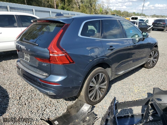 2023 Volvo XC60 Plus Bright Theme with VIN YV4L12RE4P1319293, listed as a Copart auction lot 45730855 with 16,820 mi miles and Salvage Title. Bid and sale history available at carsss.com. Image 3.