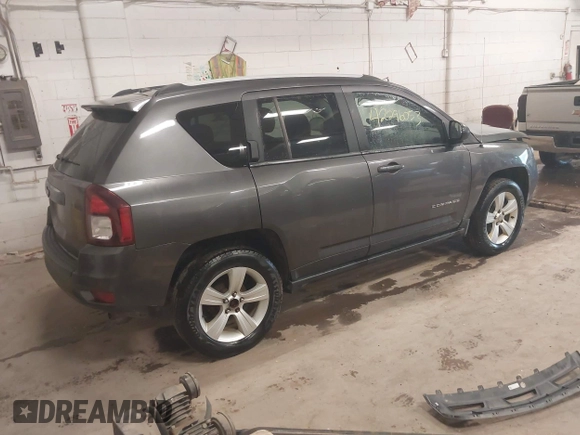 2016 Jeep Compass Sport with VIN 1C4NJDBB1GD626698, listed as a IAAI auction lot 42296053 with 175,772 mi miles and . Bid and sale history available at DreamBid. Image 4.
