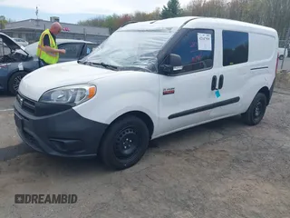 2017 Ram ProMaster City Cargo Tradesman z VIN ZFBERFAB5H6G52366, wystawiony jako IAAI lot #42147505 z przebiegiem 45 276 mil mil oraz . Historia ofert i sprzedaży dostępna na DreamBid. Obrazek 2.