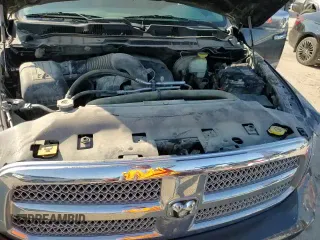 2017 Ram 1500 Lone Star z VIN 1C6RR6LT3HS784042, wystawiony jako Copart lot #70020995 z przebiegiem 127 968 mil mil oraz Szkoda całkowita • Salvage title. Historia ofert i sprzedaży dostępna na DreamBid. Obrazek 13.