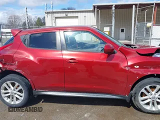 2014 Nissan Juke S with VIN JN8AF5MV7ET364402, listed as a IAAI auction lot 41808136 with 146,153 mi miles. Bid and sale history available at carsss.com. Image 14.