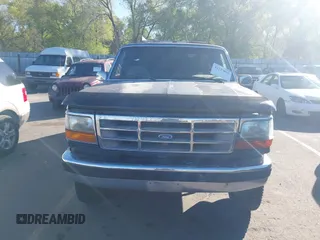 1995 Ford F-250 HD with VIN 1FTHX26G9SKB88703, listed as a IAAI auction lot 42119055 with 313,363 mi miles. Bid and sale history available at carsss.com. Image 6.