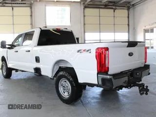 2024 Ford F-250 XL with VIN 1FT7W2BA2RED32472, listed as a Copart auction lot 60898985 with 15,826 mi miles and Salvage title. Bid and sale history available at DreamBid. Image 4.