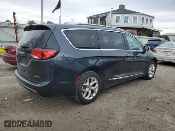 2020 Chrysler Pacifica Limited with VIN 2C4RC1GG5LR163048, listed as a Copart auction lot 47285625 with 129,828 mi miles and Salvage title. Bid and sale history available at DreamBid. Image 3.