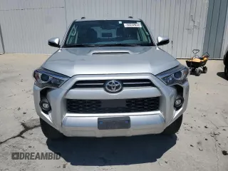 2024 Toyota 4Runner TRD Off Road with VIN JTERU5JR9R6269089, listed as a Copart auction lot 65565285 with 30,362 mi miles and Clean title. Bid and sale history available at DreamBid. Image 5.