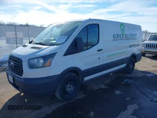 2017 Ford Transit с VIN 1FTYE1YM1HKA37236, выставлен на аукционе IAAI как лот 41353640 с пробегом Не указан миль и . История ставок и продаж доступна на DreamBid. Изображение 20.