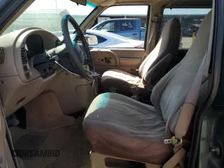 1998 GMC Safari with VIN 1GKEL19W6WB525088, listed as a Copart auction lot 67982664 with 163,182 mi miles and Salvage Title. Bid and sale history available at carsss.com. Image 7.