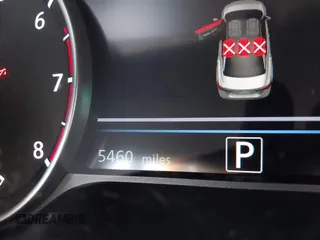 2025 Nissan Sentra SV z VIN 3N1AB8CVXSY205535, wystawiony jako IAAI lot #42012313 z przebiegiem 5460 mil mil oraz . Historia ofert i sprzedaży dostępna na DreamBid. Obrazek 15.